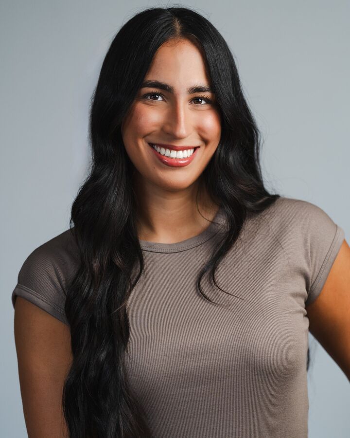 Ashley Roman, Associate Real Estate Broker in Crown Point, Circle