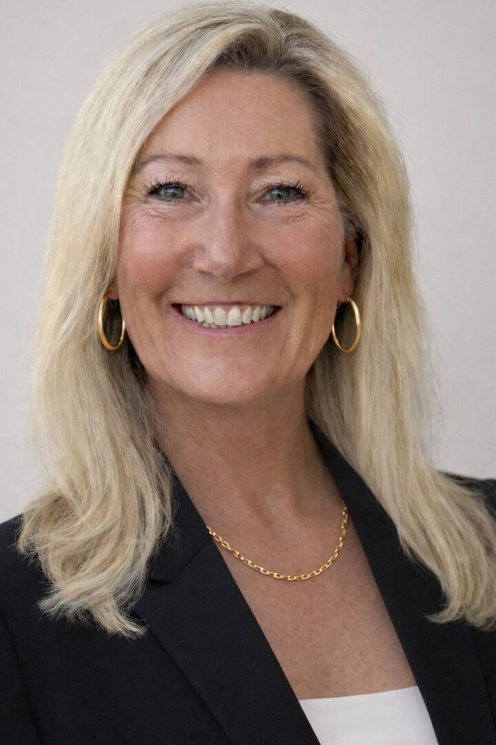 Kelli Marshall-Pope, Real Estate Salesperson in Centerville, Heritage
