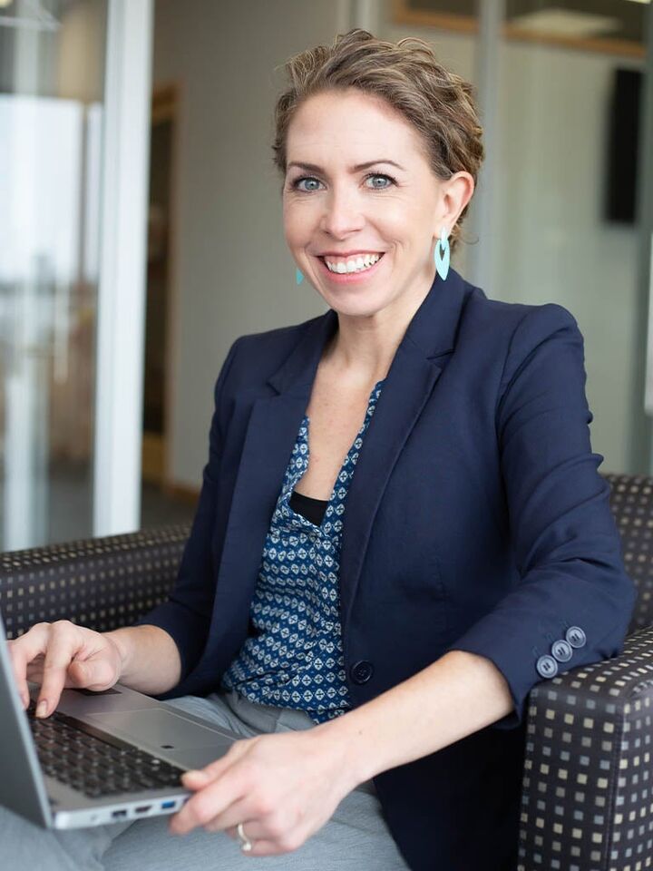 Natasha Zinzow, Real Estate Salesperson in Stoughton, Affiliated