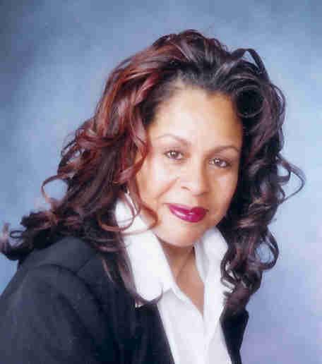 Veronica Dise,  in Oakland, Real Estate Alliance