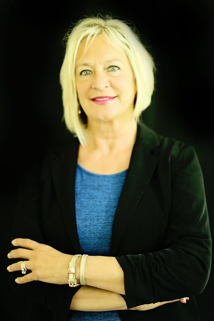 Bette Lord-Hess, Real Estate Salesperson in South Hadley, ERA M. Connie Laplante Real Estate