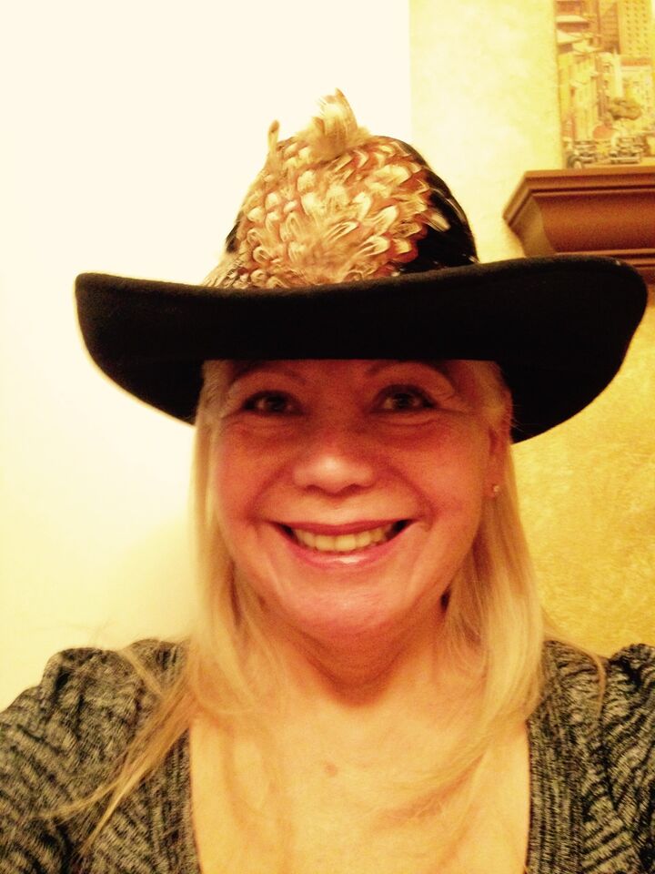 Gloria Kumar, Real Estate Salesperson in Corona, Masters