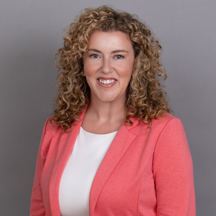 Michela Hinds, REALTOR® in Ewa Beach, Refined