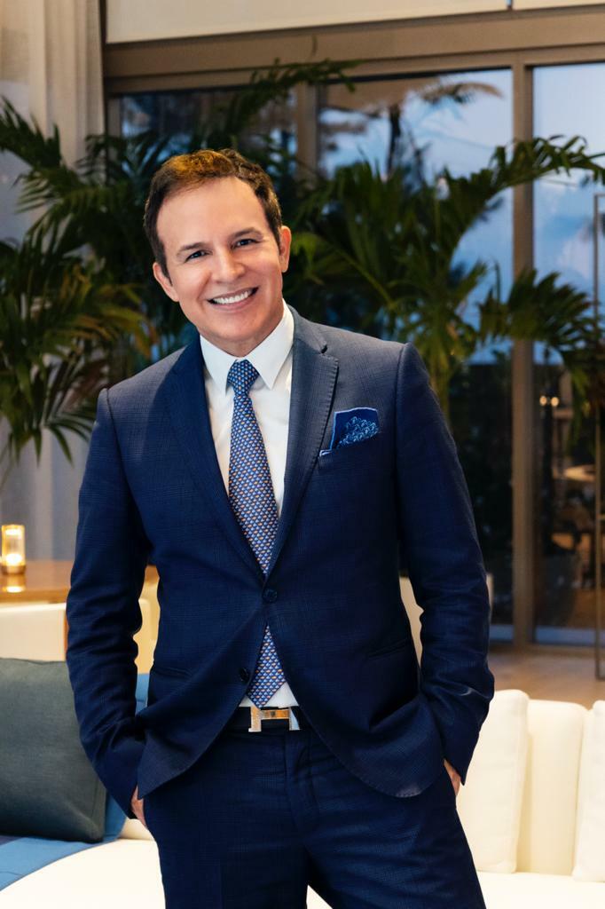 Roberto Malca, PA, Realtor Associate, Top Producer in Miami, Cervera Real Estate