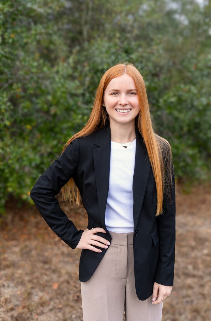 Shianne Cyr, Real Estate Salesperson in Inverness, J W Morton Real Estate, Inc.