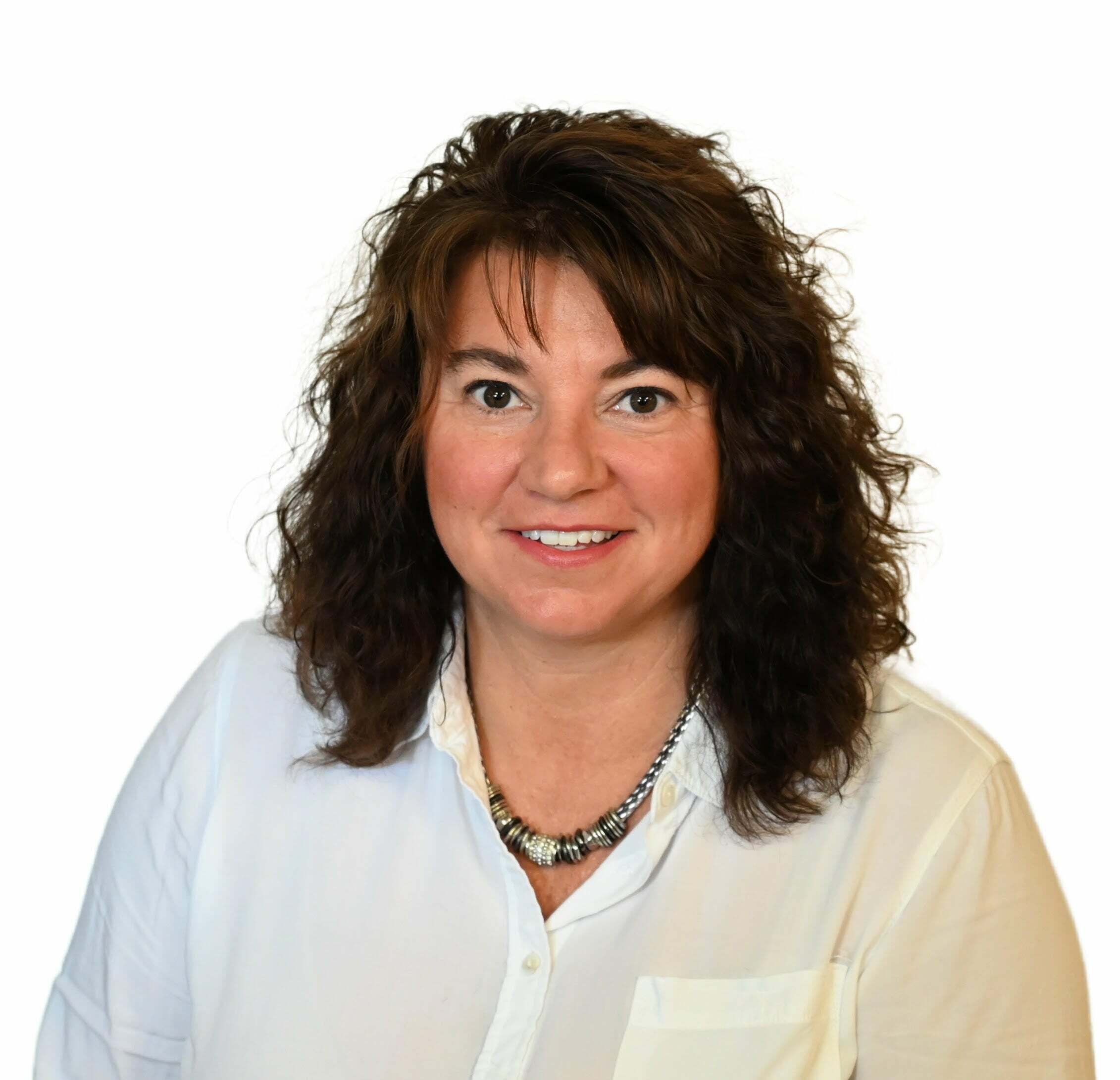 Michelle Dumas, Real Estate Salesperson in Cedarville, Schmidt Realtors