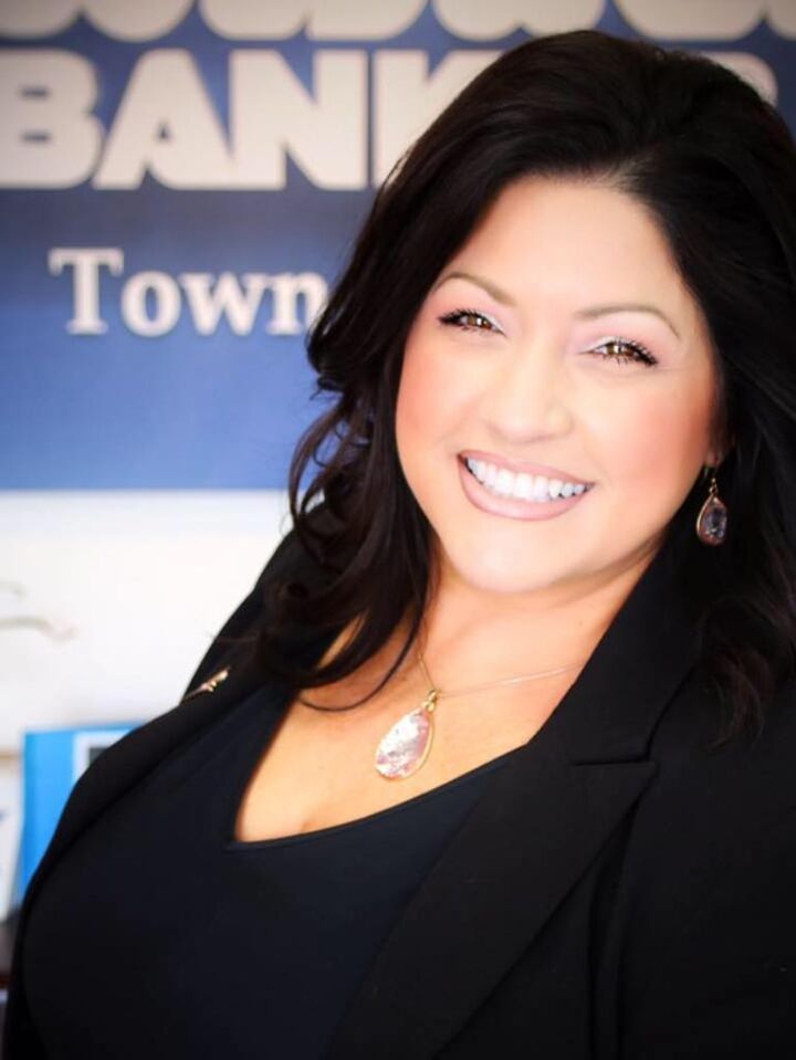 Staci Guevara, Real Estate Salesperson in Moreno Valley, Town & Country