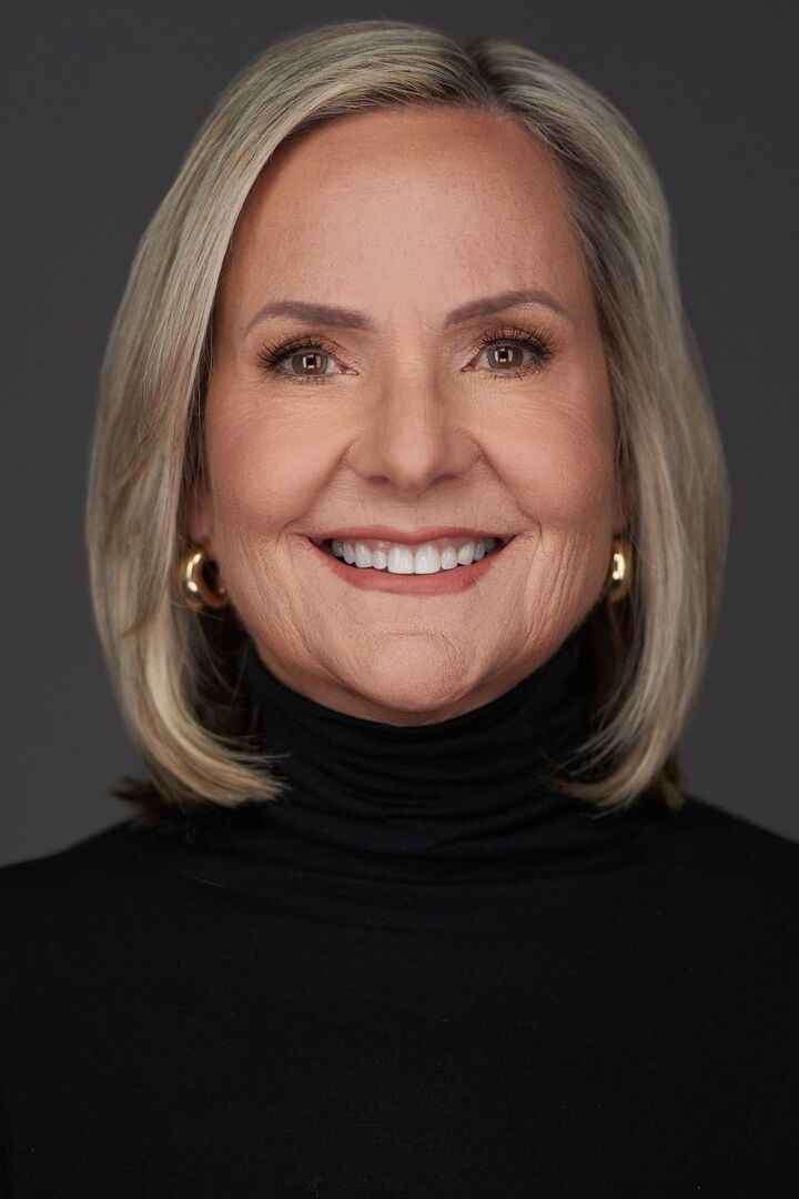 Sharon O'Connor, Sales Associate in Fort Lauderdale, Florida