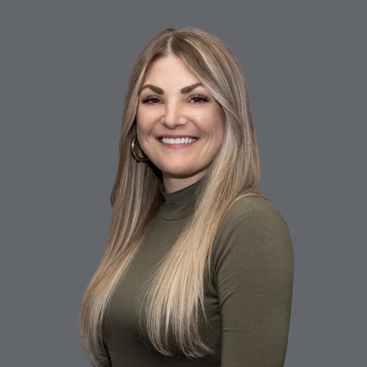 Chelsea Hopp, Real Estate Salesperson in Newtown, Hearthside