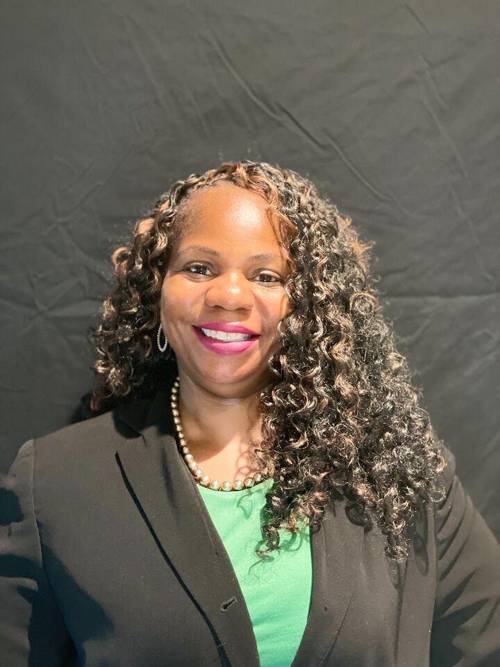 Turiya Roberts, Real Estate Salesperson in Temecula, Affiliated