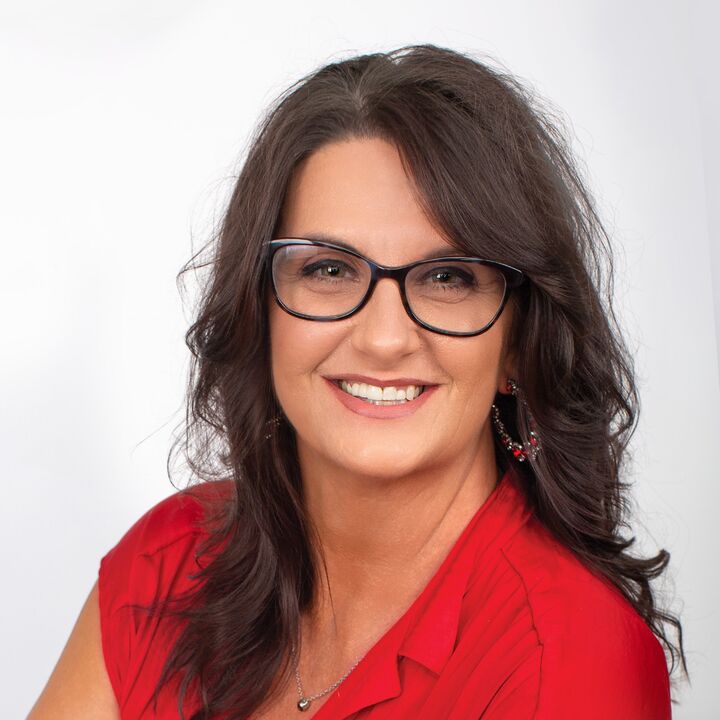 Susan Oglietti, REALTOR in Knoxville, Wallace (TN)