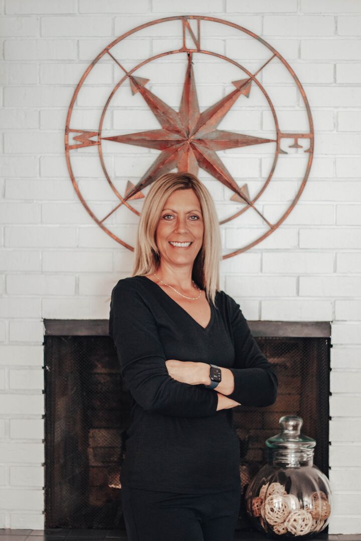 Stacey Hoffman, Real Estate Salesperson in Muskegon, Schmidt Realtors