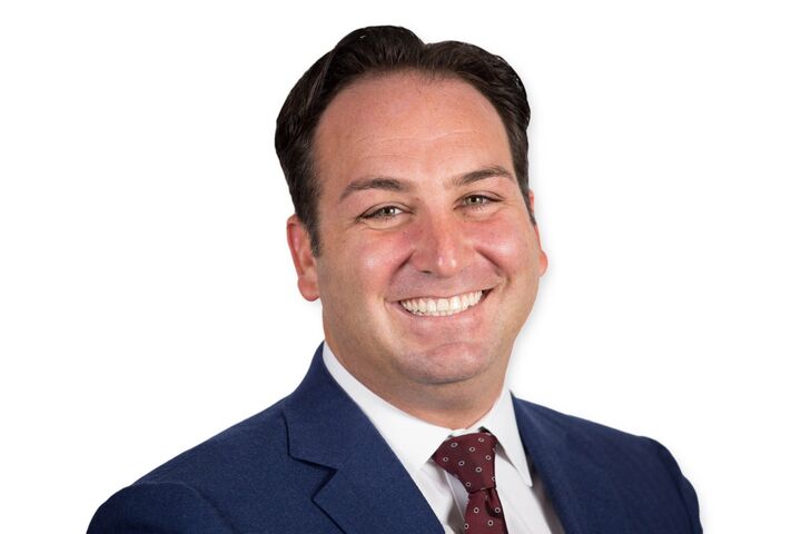Christopher DellAccio(M), Associate Real Estate Broker in Lindenhurst, AA Realty