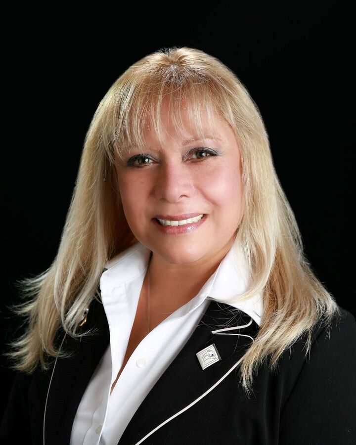 Elena Lynch, Real Estate Salesperson in Dalton, Kinard Realty