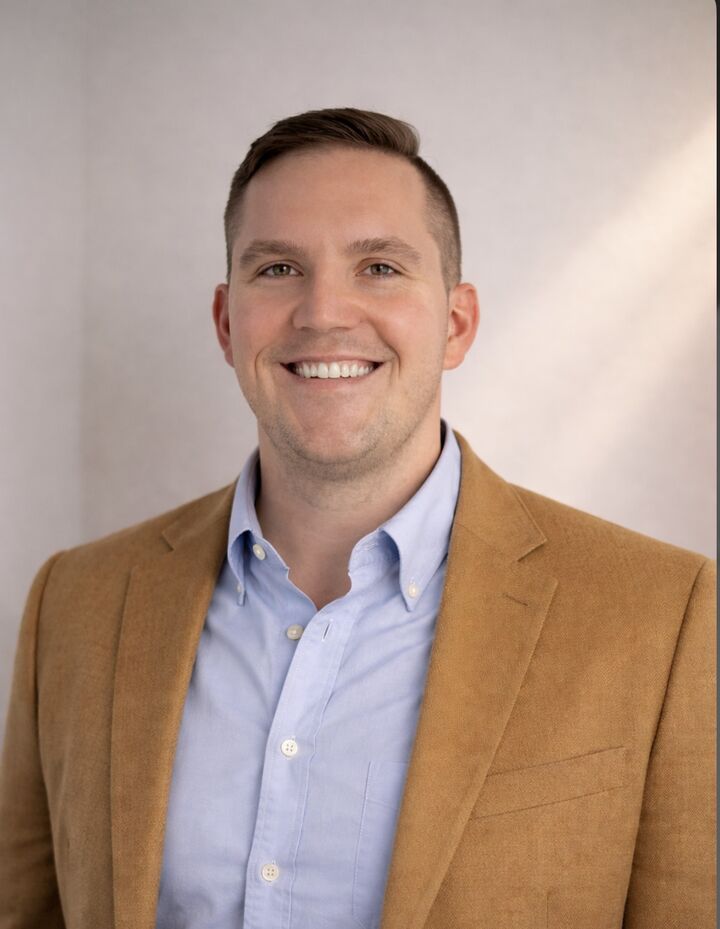 Kyle Cavanaugh,  in Manchester, Lifestyles