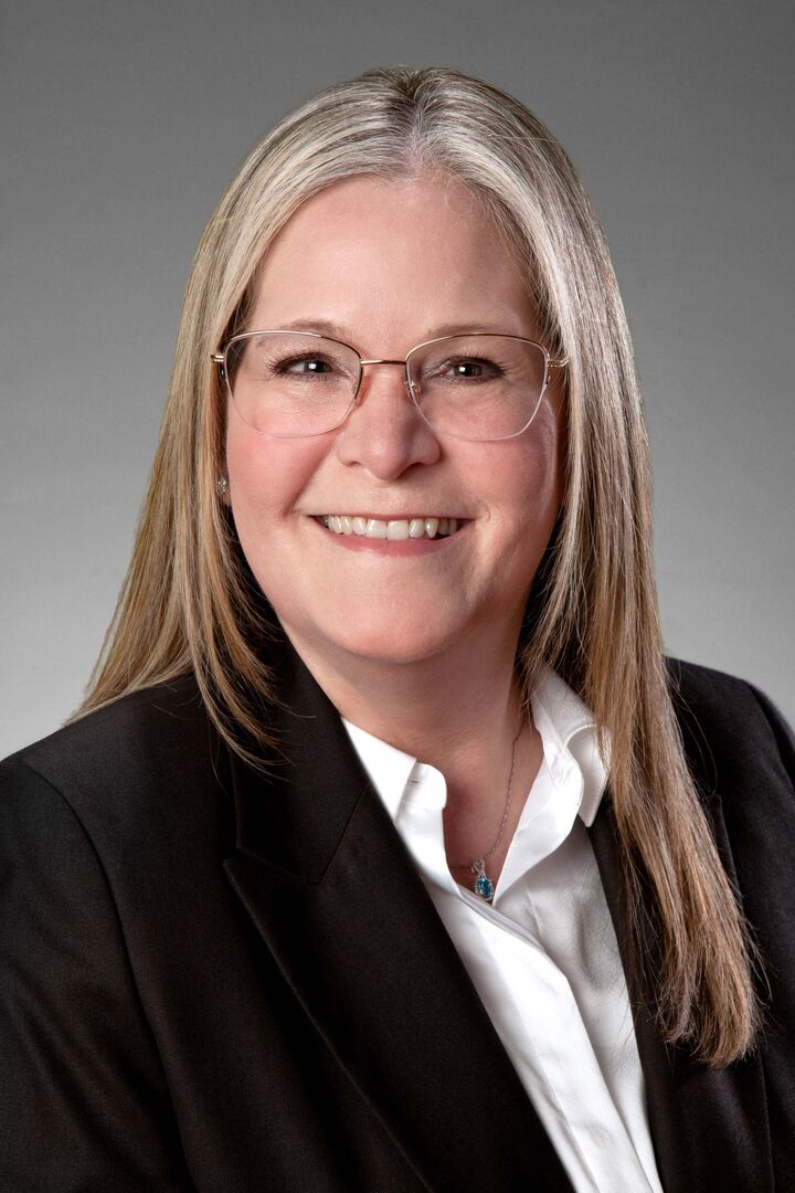 Julie Watson, Real Estate Salesperson in Ashland, Ward Real Estate