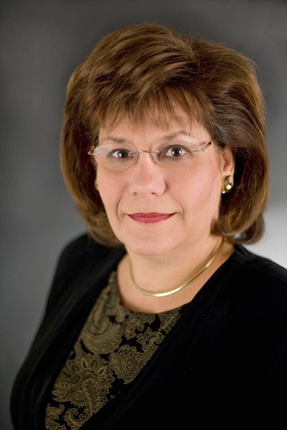 Laurie Swearingen, Real Estate Salesperson in Tallahassee, Hartung