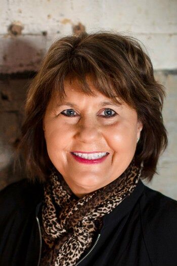 Carol Lindsey, Real Estate Salesperson in Bismarck, Alliance Group