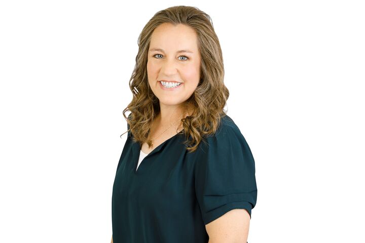 Brenda Simmons, Real Estate Salesperson in Lehi, Momentum