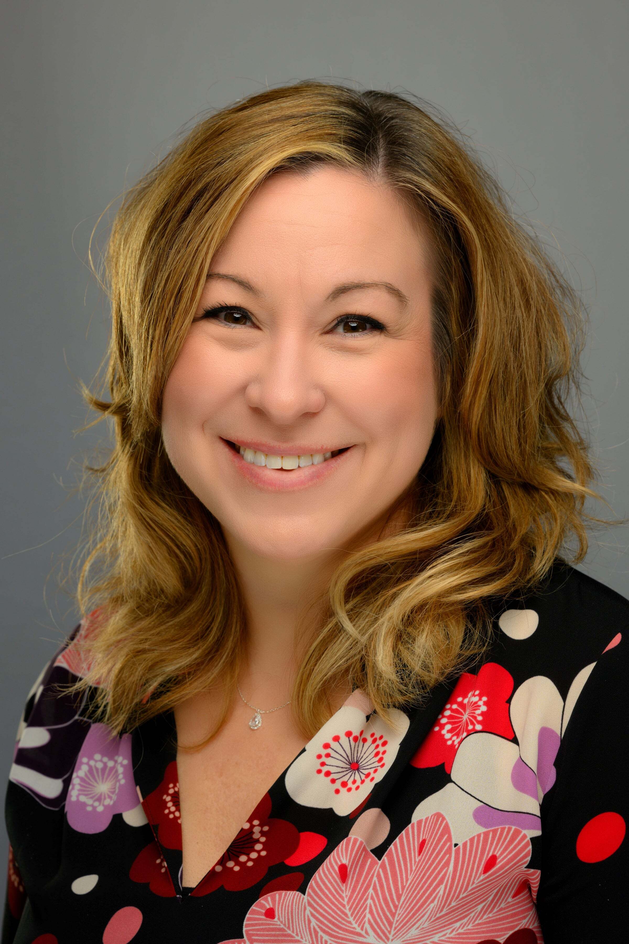 Janelle Giovagnoli, Salesperson in Clifton, New Jersey
