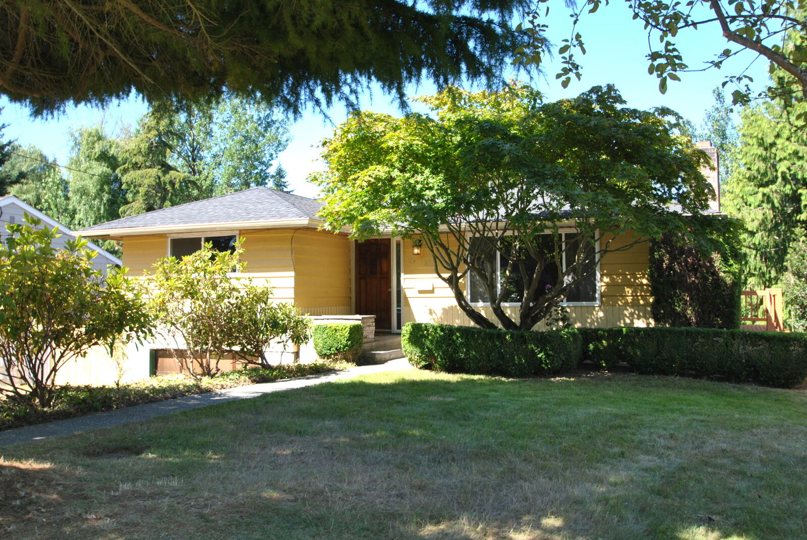 Property Photo: 22108 53rd Ave W WA 98043