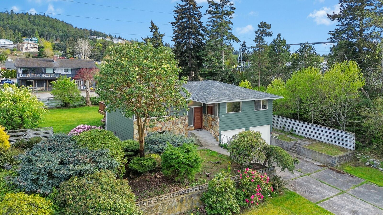 Property Photo:  3501 W 3rd Street  WA 98221 