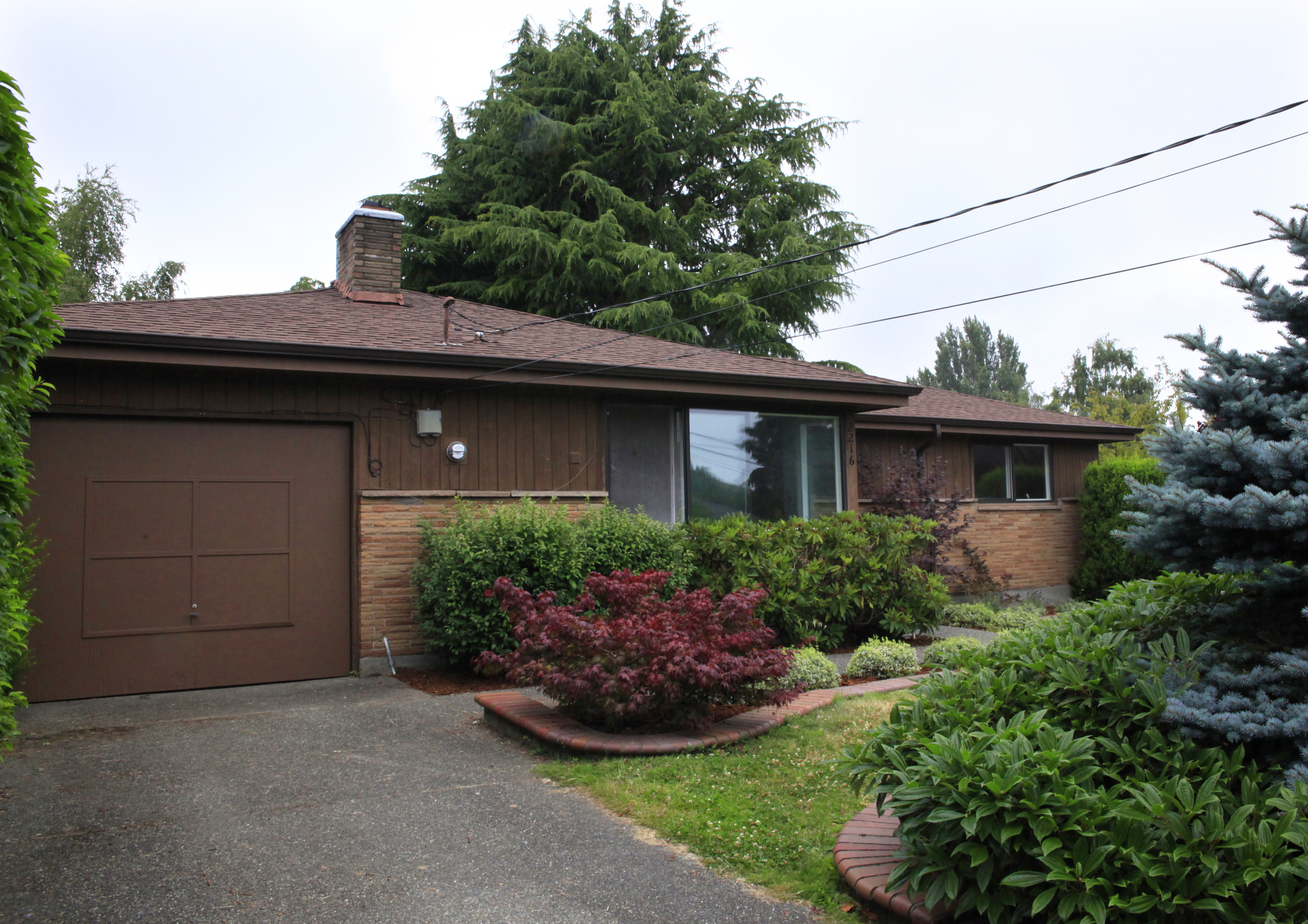 Property Photo: Welcome home 2216 S 111th Place  WA 98168 