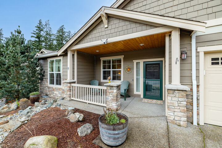 Property Photo: 1875 Fraser Ave Mt Vernon 1875  Fraser Avenue  WA 98274 