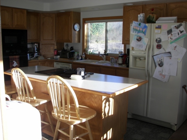 Property Photo: Kitchen and dining 2829 Cottonwood Creek Rd  WA 99109 