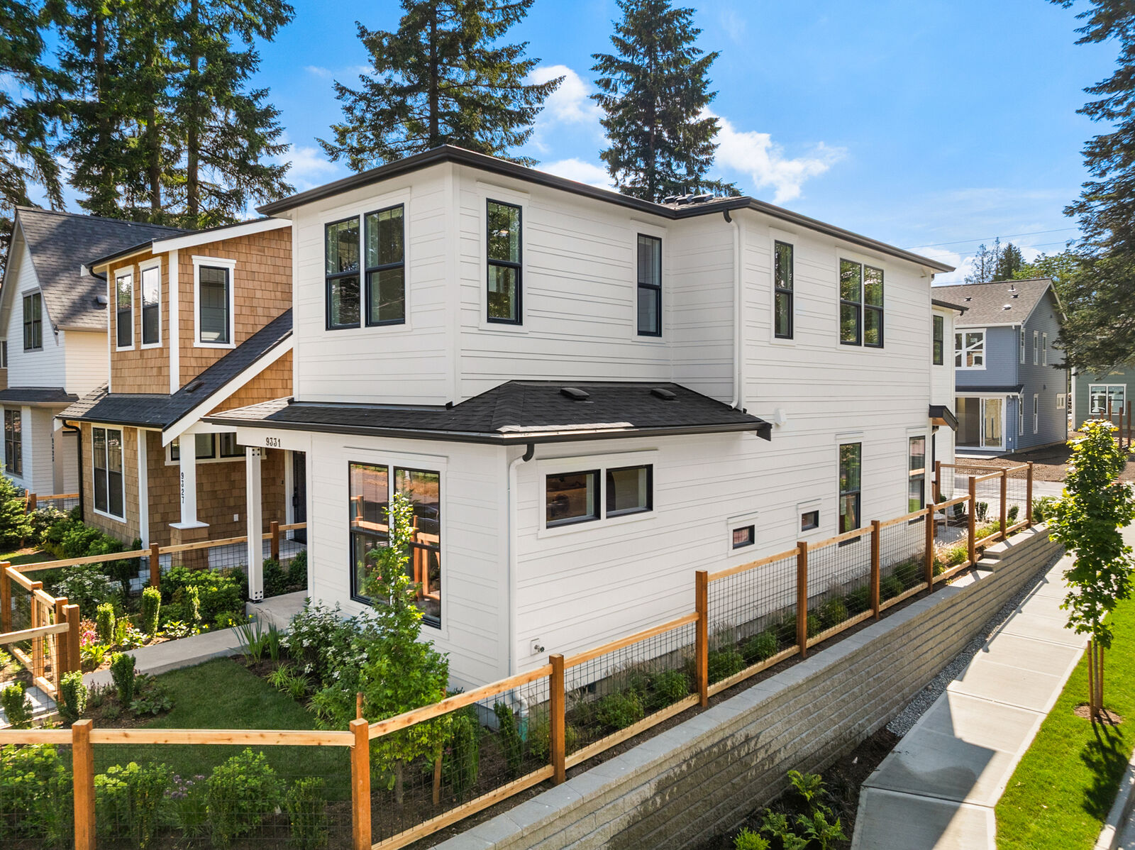 Property Photo:  9331  126th Avenue NE  WA 98033 