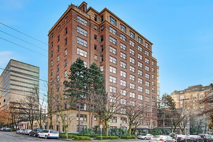 Property Photo:  1223 Spring St 400  WA 98104 