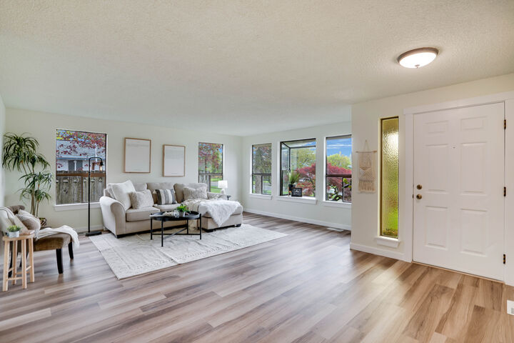 Property Photo:  2459 Harmony Lane  WA 98022 