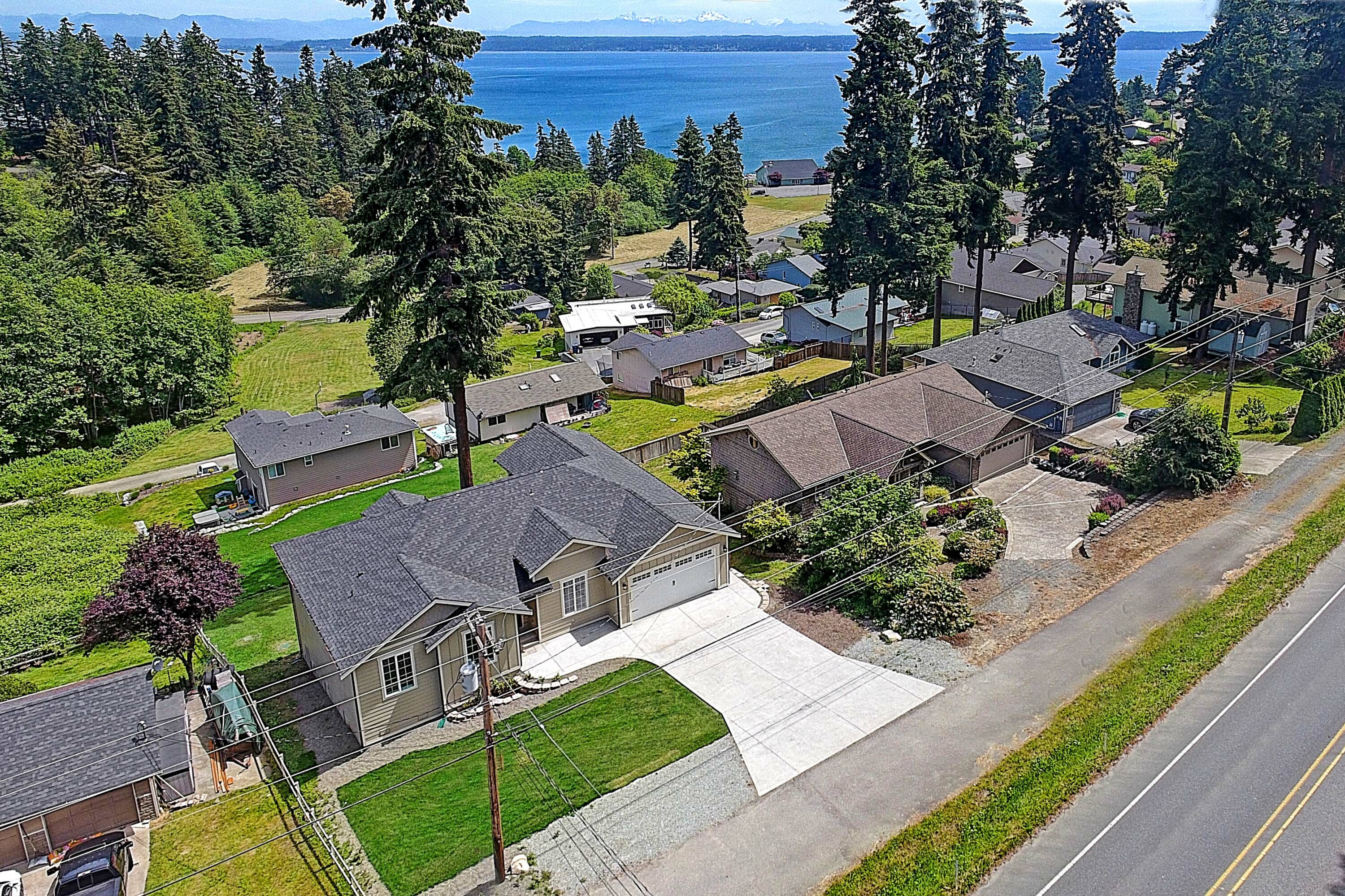 Property Photo:  1229 E Camano Dr  WA 98282 