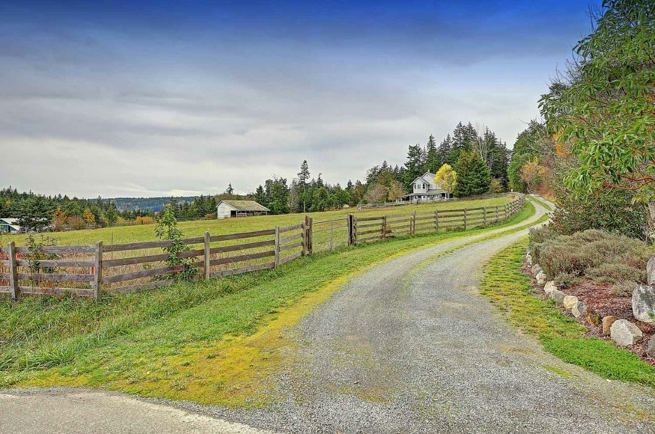 Property Photo:  150 S Sunrise Blvd  WA 98282 