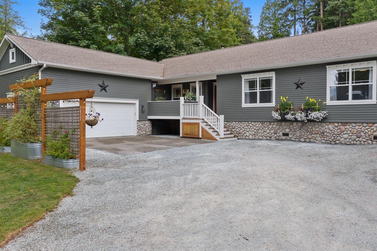 Property Photo:  2077 Wagner Rd  WA 98282 