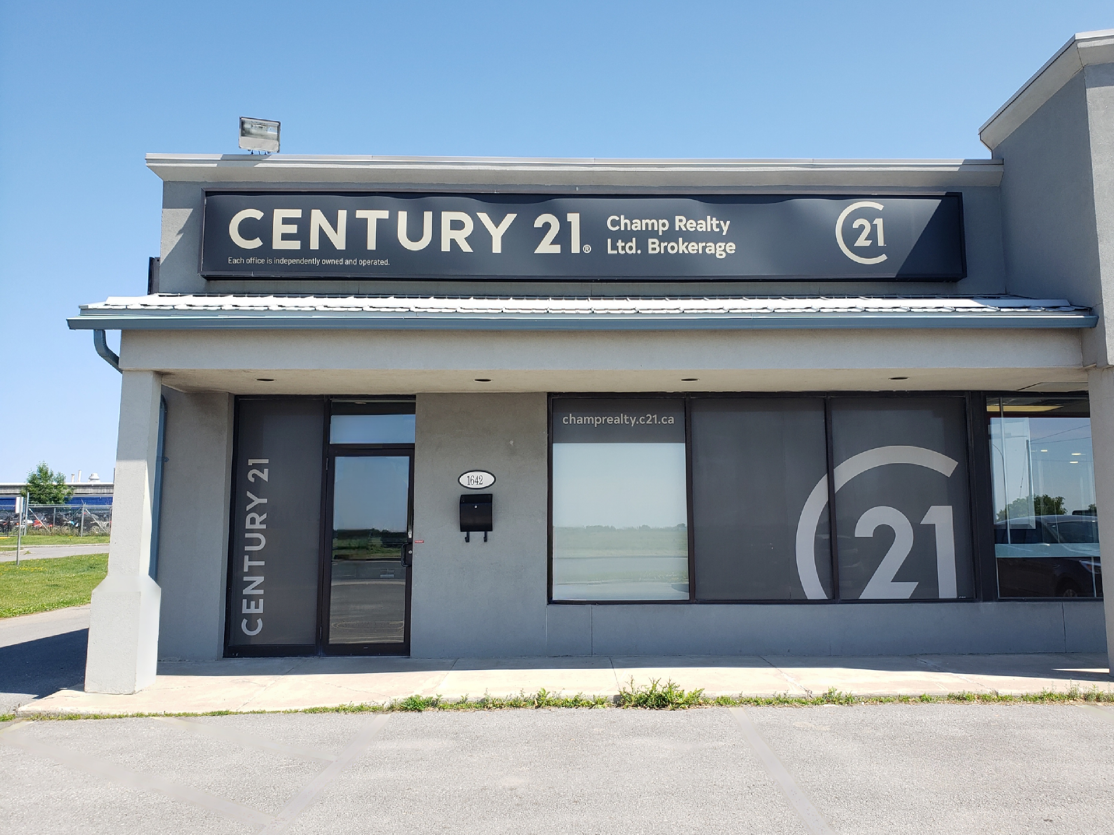CENTURY 21 Champ Realty Ltd. Brokerage,Kingston,Century 21 Canada