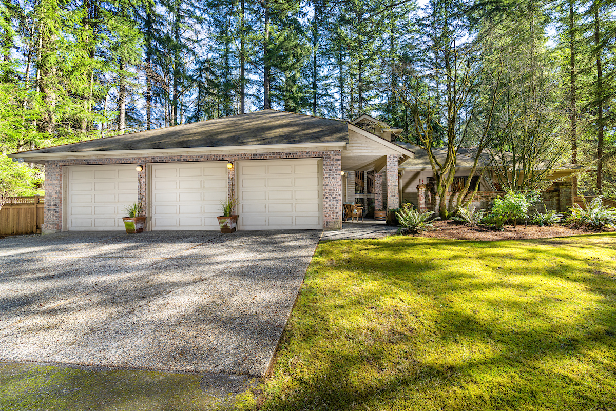 Property Photo:  23923 NE 75th St  WA 98053 