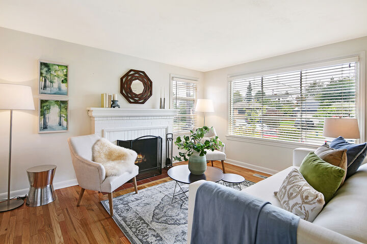 Property Photo:  3525 SW Austin St  WA 98126 