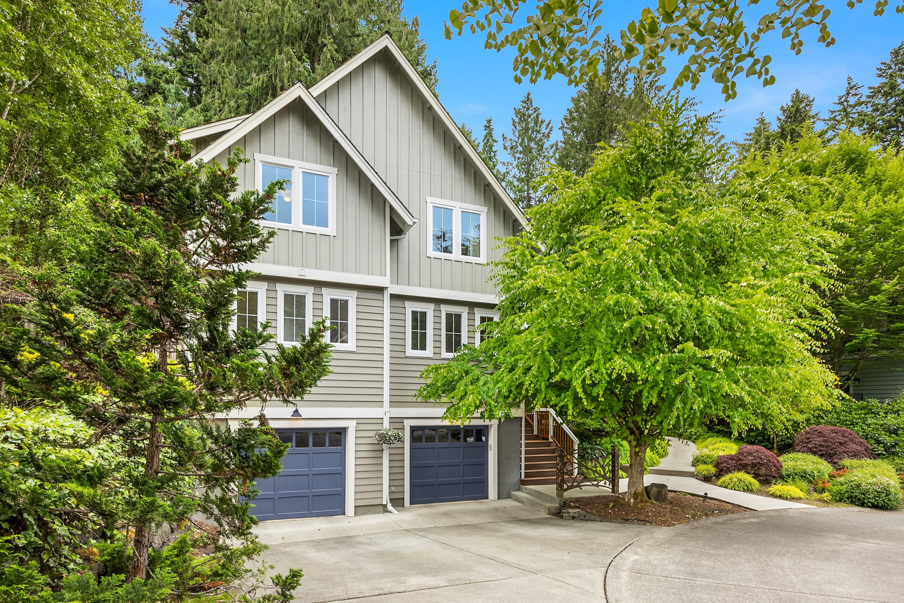 Property Photo: 473 Glen Hollow Place SW WA 98110