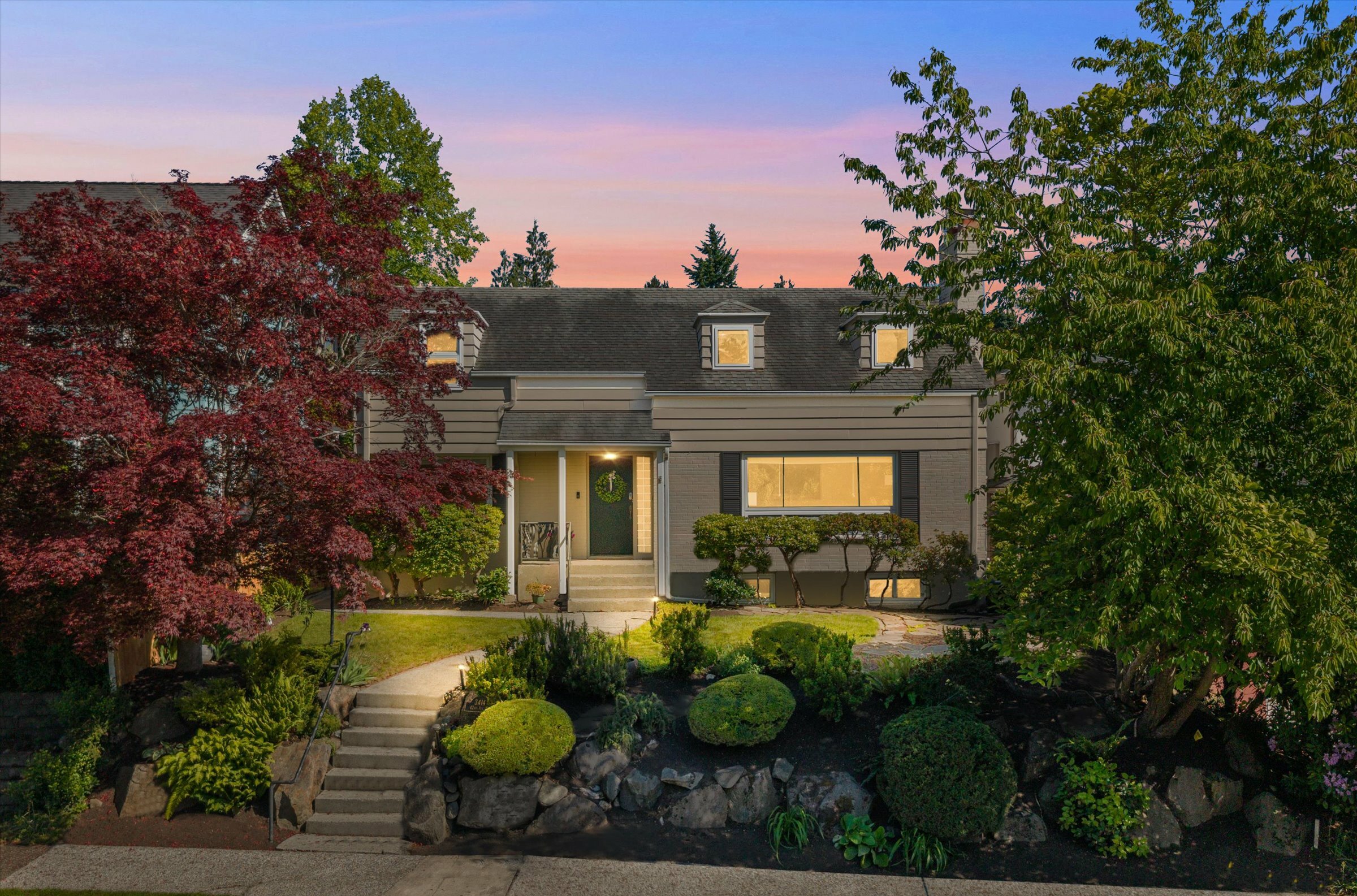3414  42nd Avenue W  Seattle WA 98199 photo