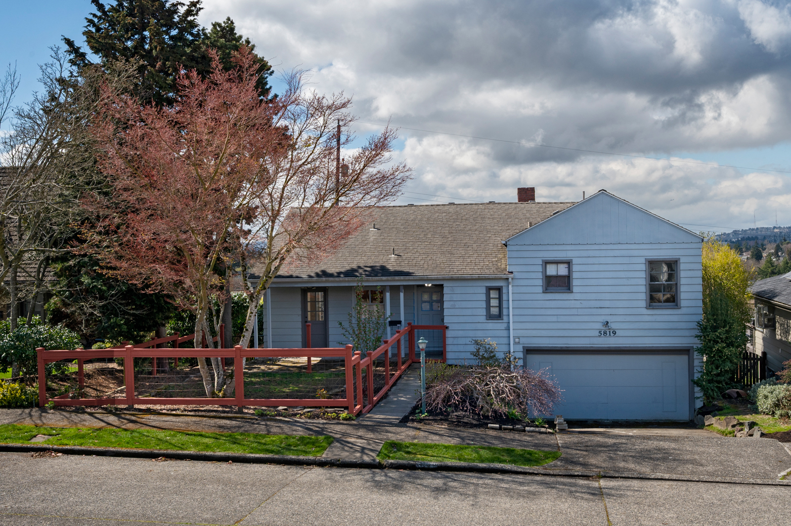 Property Photo: Exterior 5819 Oberlin Avenue NE  WA 98105 