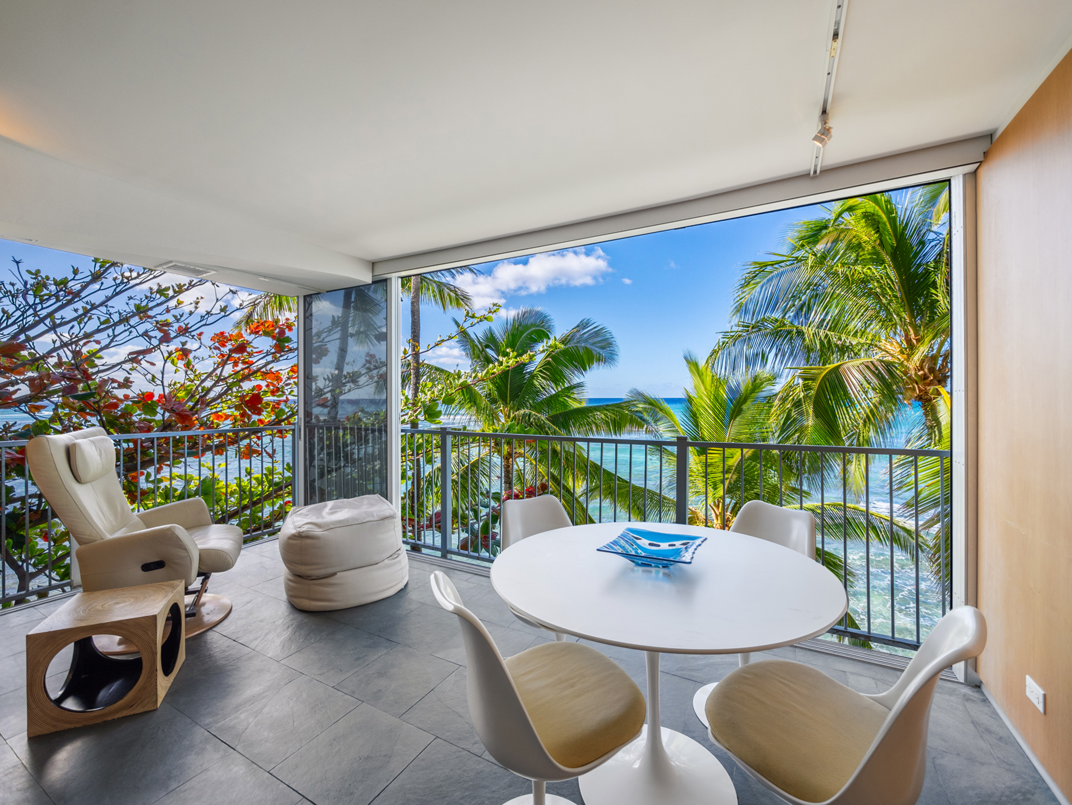 Property Photo:  3015 Kalakaua Avenue 401  HI 96815 