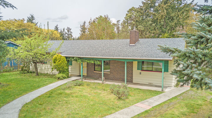 7512 SW 257th St  Vashon WA 98070 photo