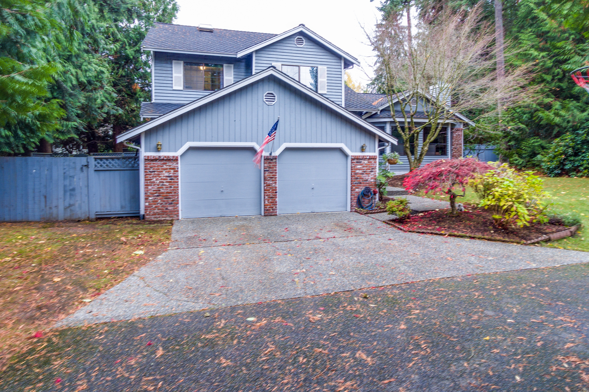Property Photo: 17522 NE 136th St WA 98052