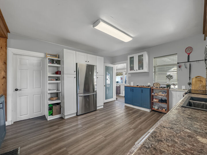 Property Photo:  569 Auburn Crescent  BC V0X 1W0 