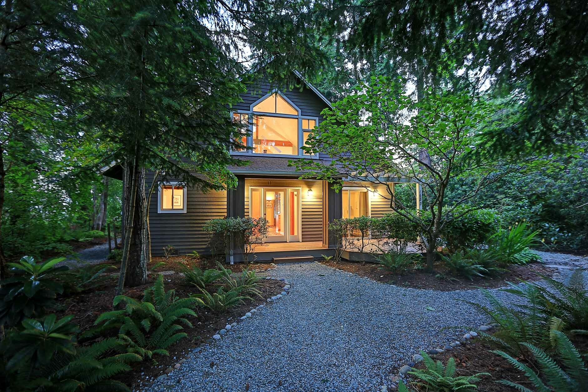 Property Photo:  1685 S East Camano Dr  WA 98282 