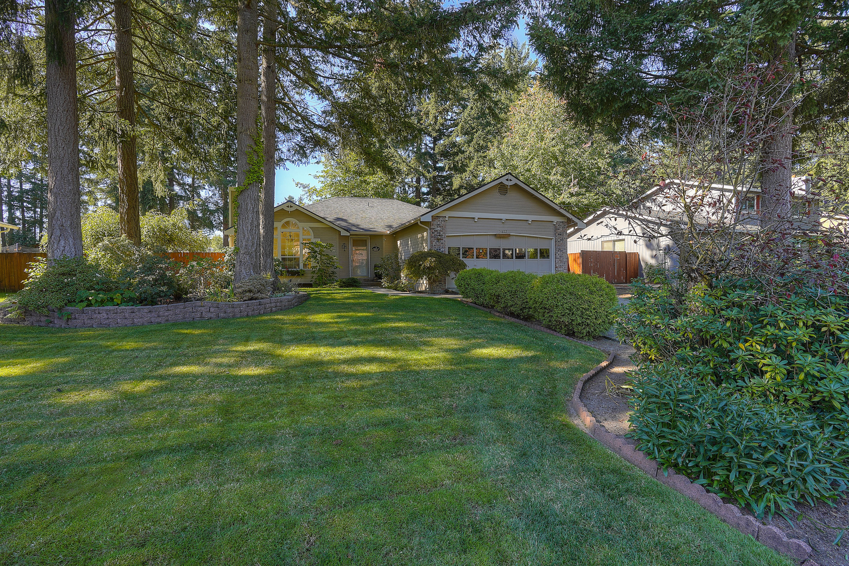 Property Photo:  16422 92nd Av Ct E  WA 98375 