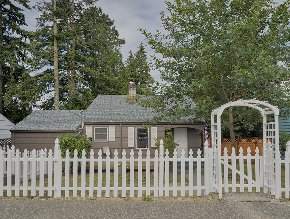 Property Photo:  16639 34th Ave S  WA 98188 