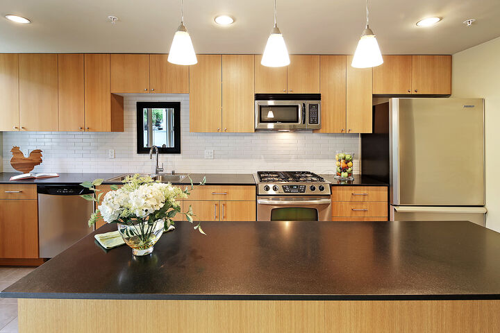 Property Photo: Kitchen 76 Cedar St 311  WA 98121 