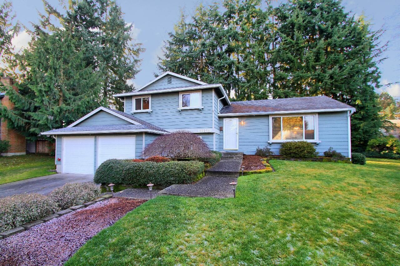 Property Photo: 33253 34th Ave SW WA 98023